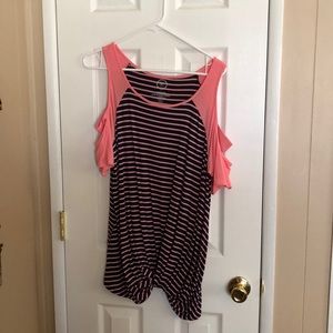 NWOT Cold shoulder striped top